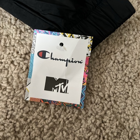 MTV X Champion windbreaker - Picture 2 of 5
